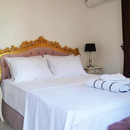 Hotel Cundahan *